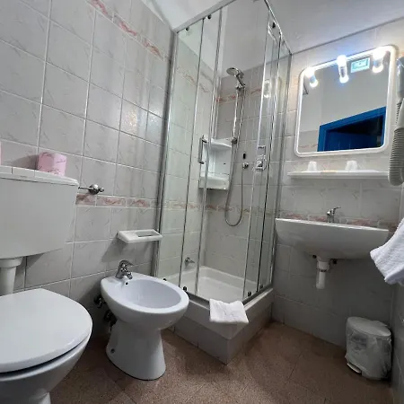Eden Otel 2*